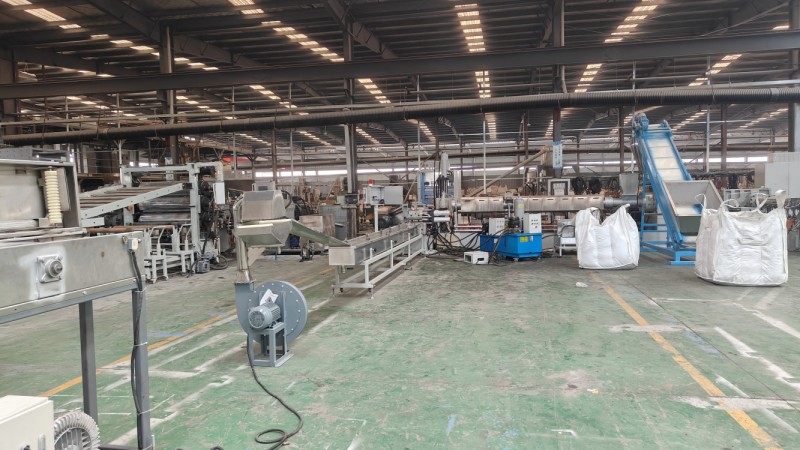 160,150单螺杆水拉条造粒机