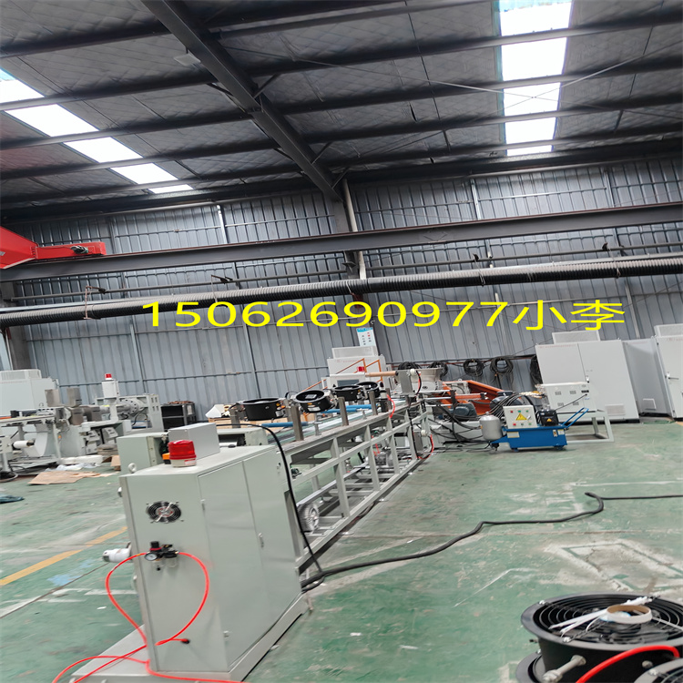 微信图片_20250929093839车灯丁基密封条挤出机100单螺杆挤出机产能100-150公斤每小时,6个孔八个直径,收卷