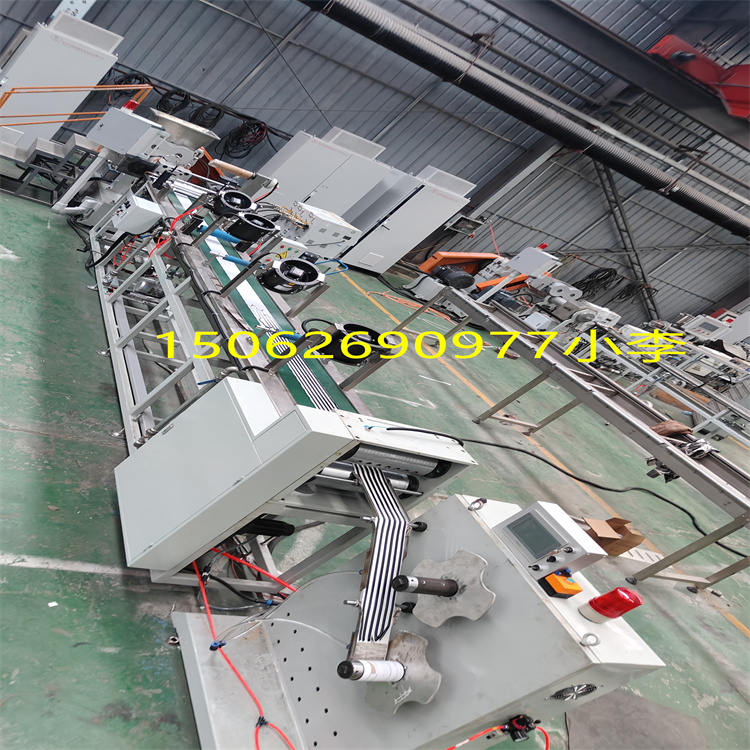 微信图片_20250929093443车灯丁基密封条挤出机100单螺杆挤出机产能100-150公斤每小时,6个孔八个直径,收卷