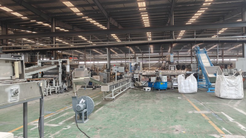 微信图片_20241121160007160，150单螺杆水拉条造粒机