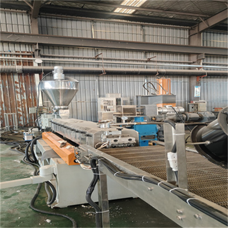 双螺杆PS料造粒机2