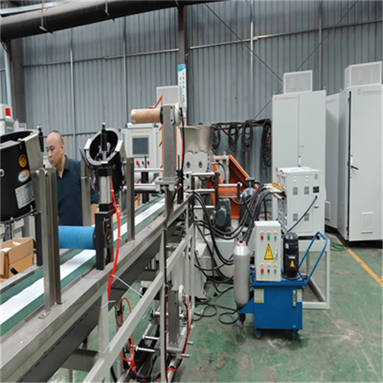 车灯丁基密封条挤出机产 能100-150公斤每小时收卷的